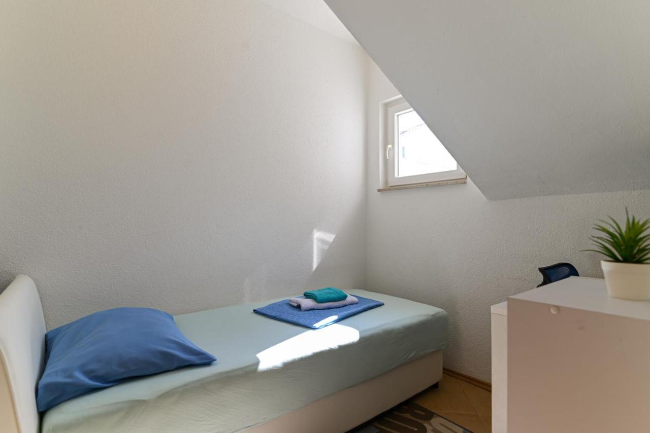Apartmani Cesarica Trogir Ngoại thất bức ảnh