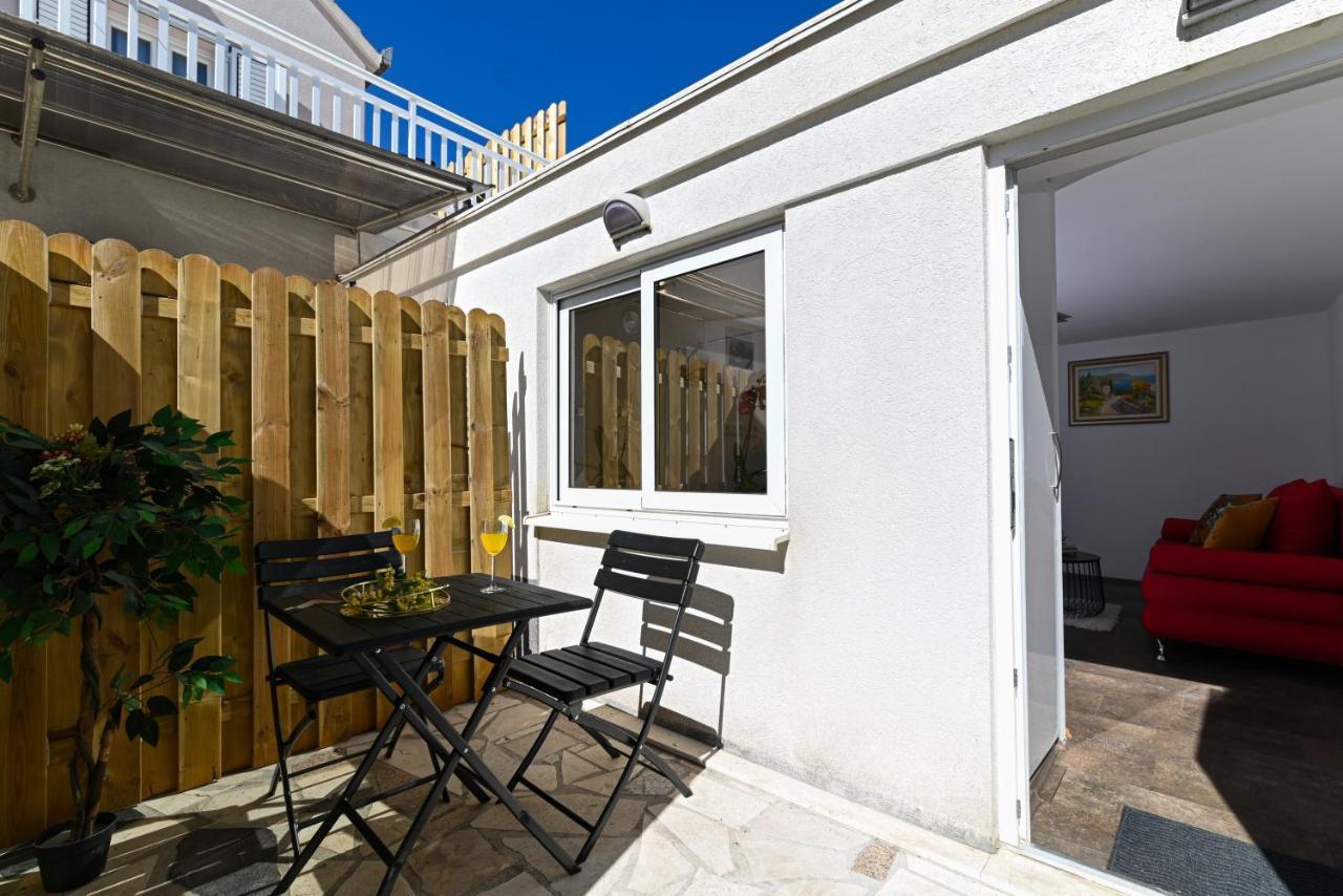Apartmani Cesarica Trogir Ngoại thất bức ảnh