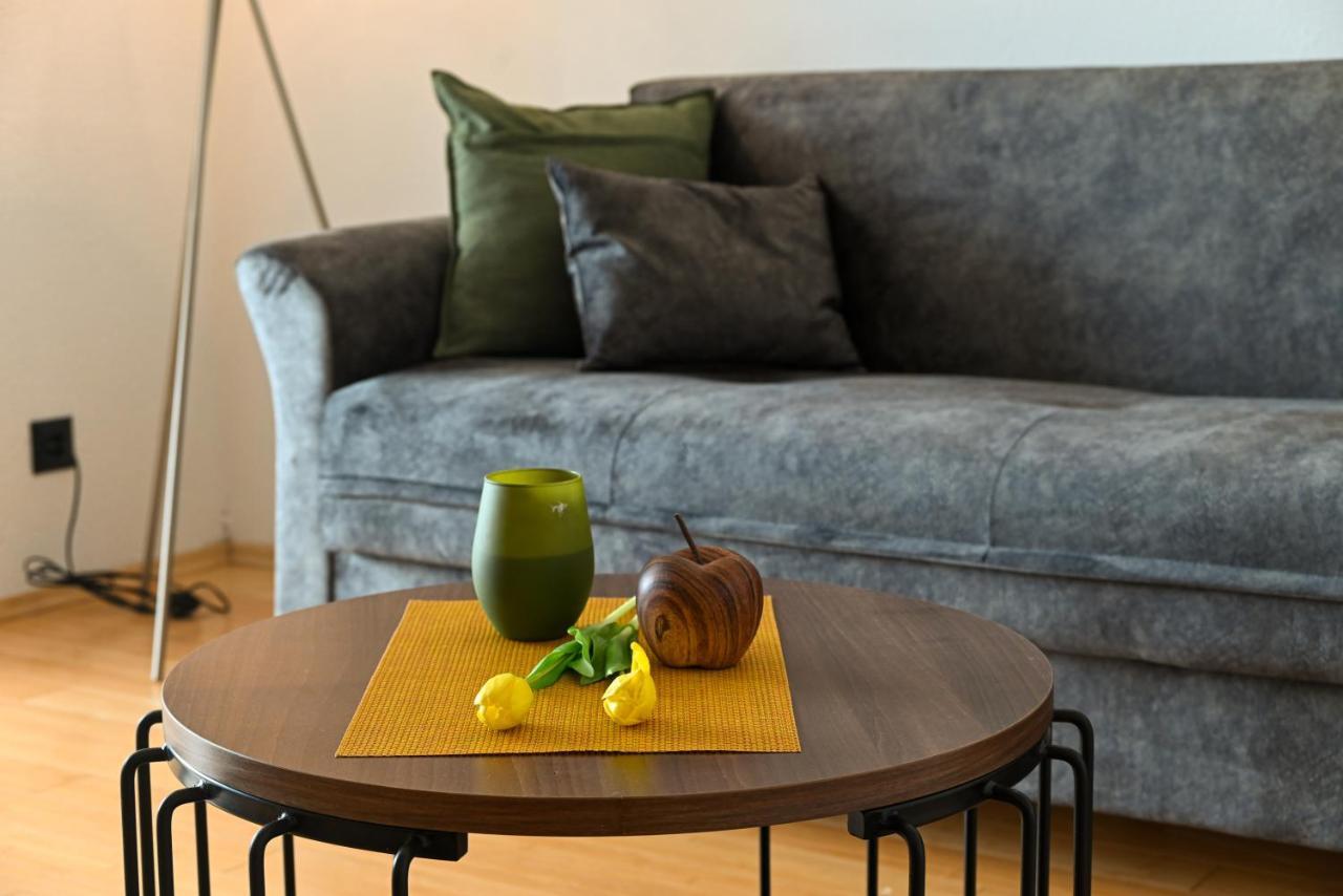 Apartmani Cesarica Trogir Ngoại thất bức ảnh