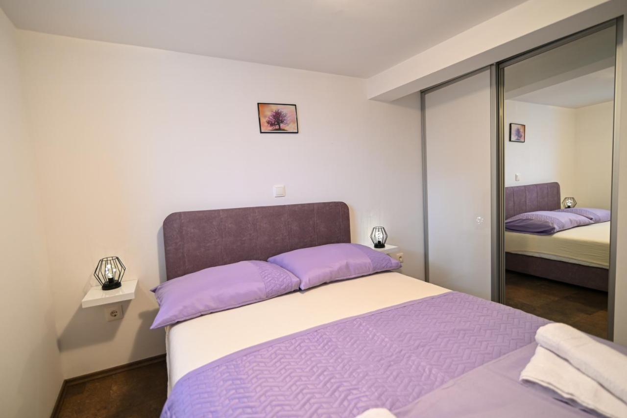 Apartmani Cesarica Trogir Ngoại thất bức ảnh