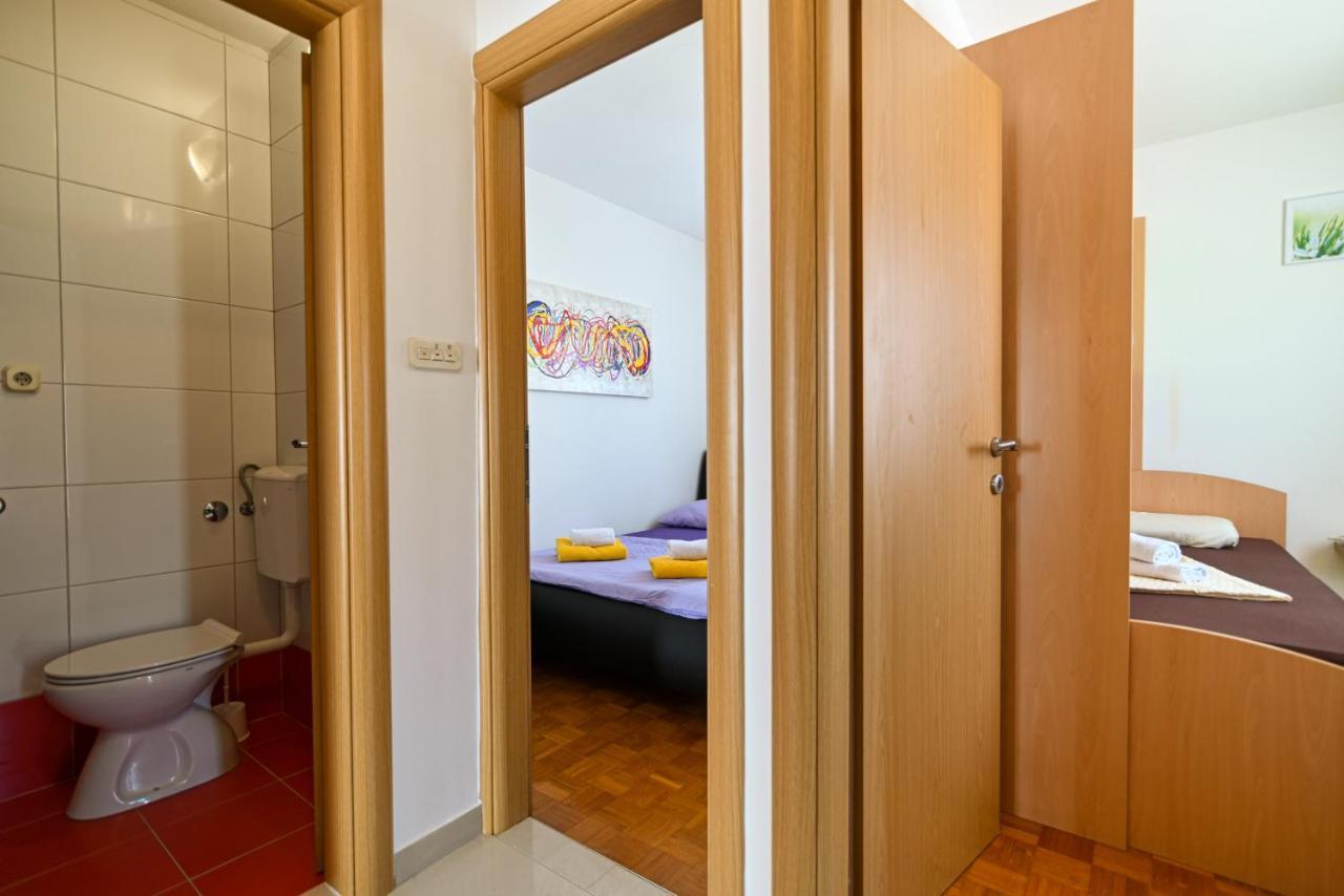 Apartmani Cesarica Trogir Ngoại thất bức ảnh
