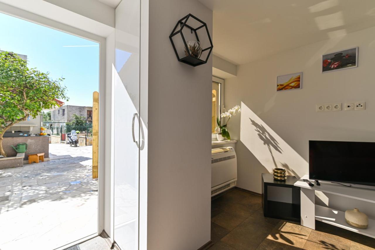 Apartmani Cesarica Trogir Ngoại thất bức ảnh